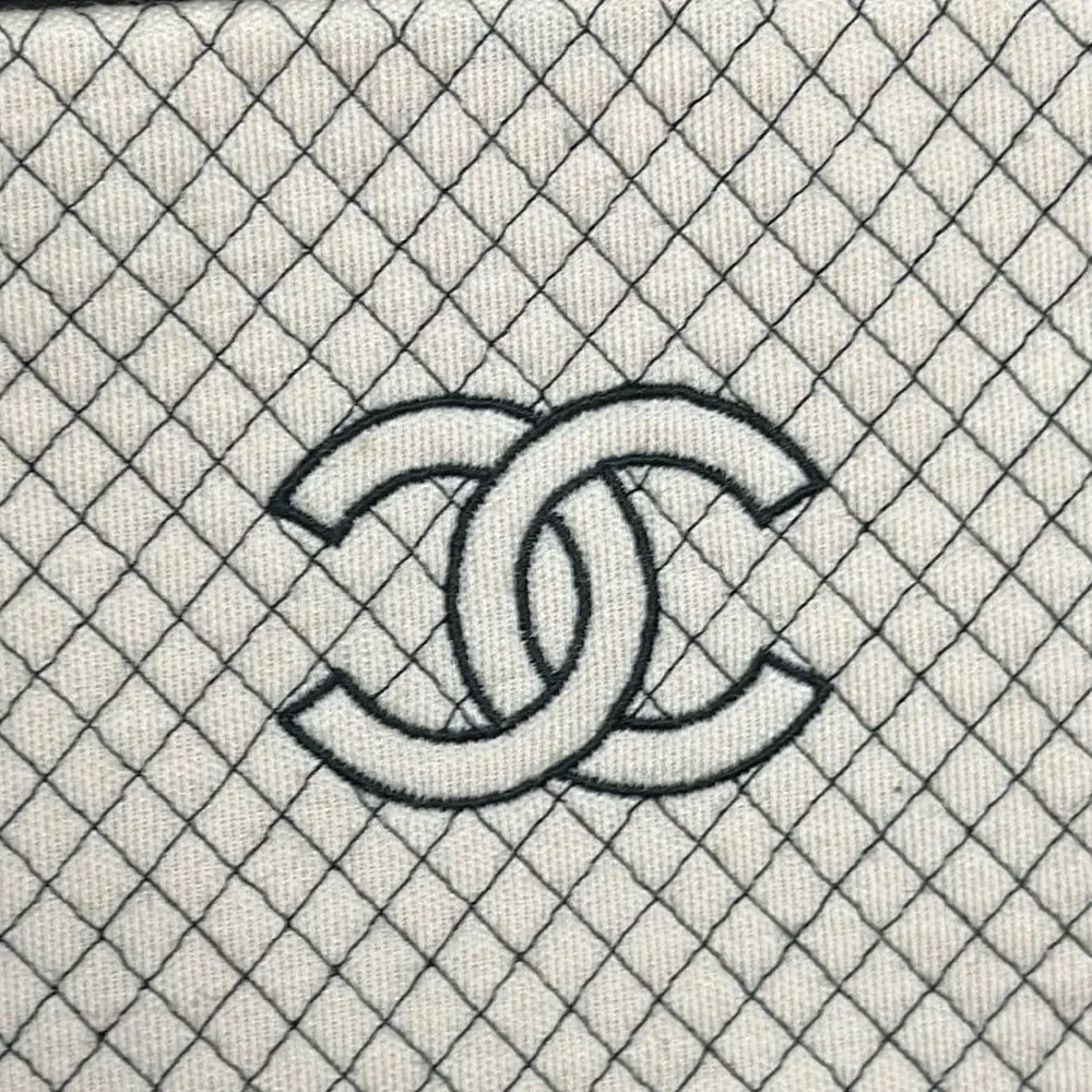 💯Authentic Chanel Cream & Black Patent Leather & Knit Quilted Bowler Bag🍀